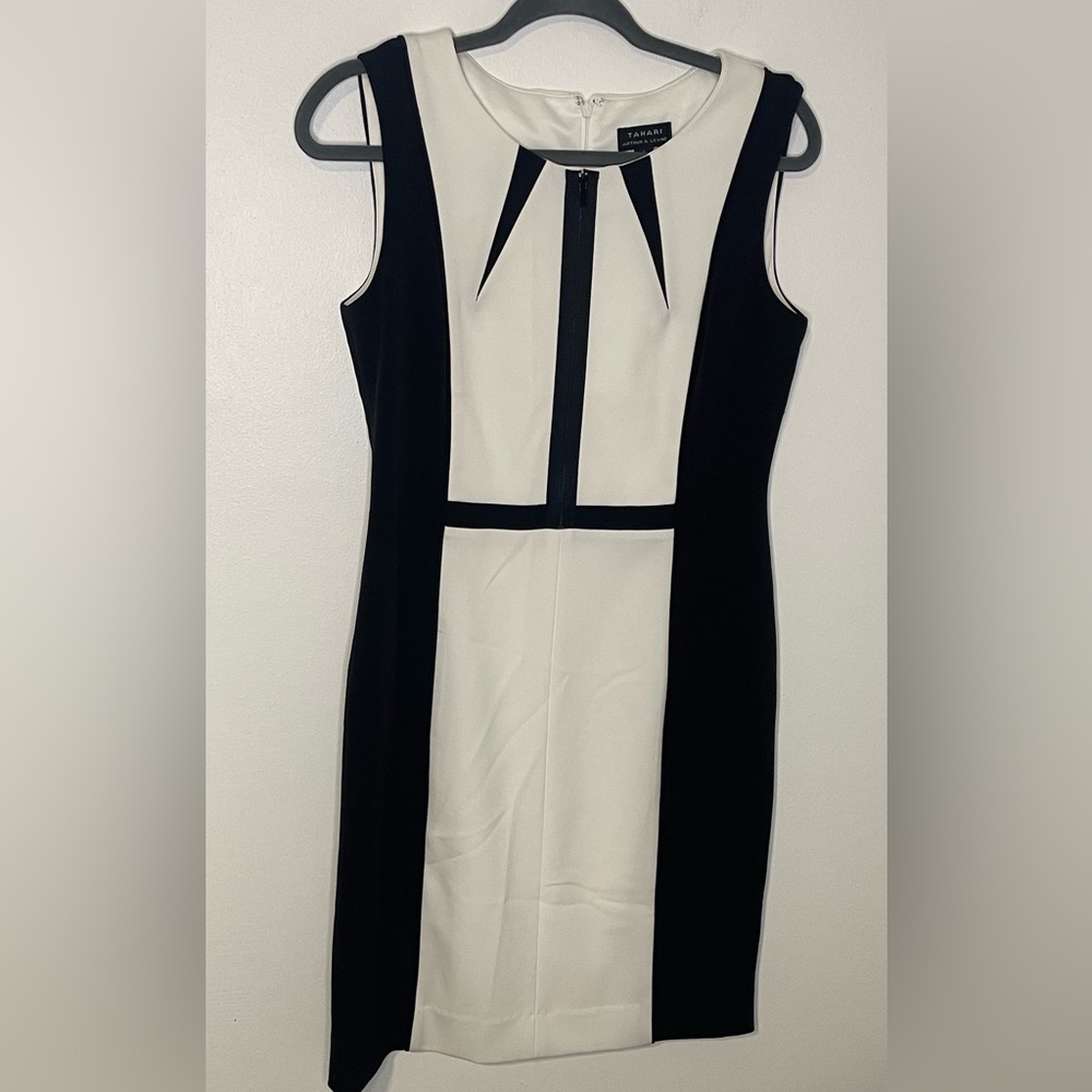 Tahari Chic Sheath Black and White Sleeveless Dress Women’s Size 6